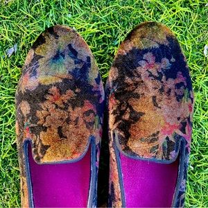 MUNRO Cerise Black Brown Floral Velvet Velour Loafers SlipOn Low Heel Shoes 9